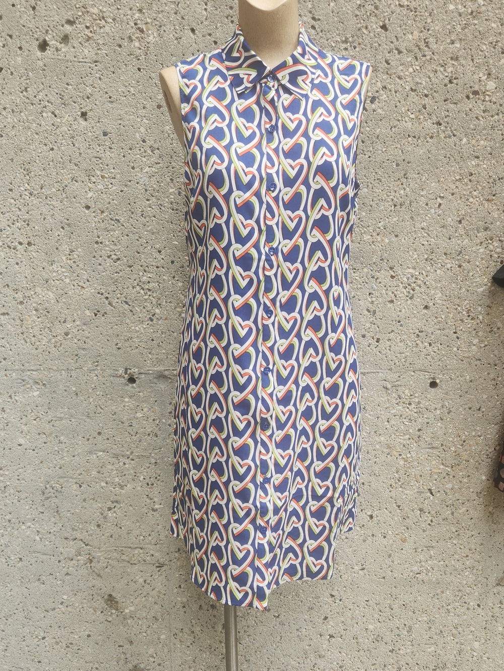 CAbi Sleeveless Blue Heart-Print Shirtdress